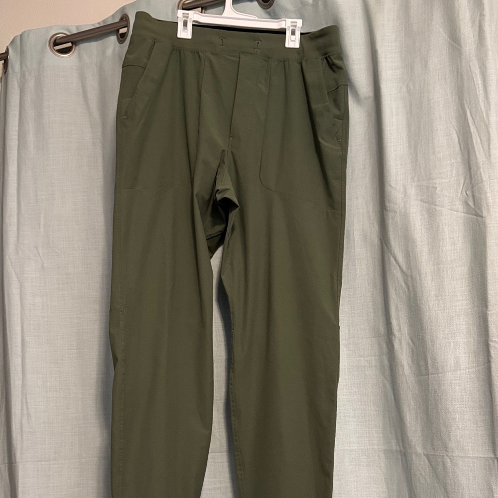 Men's Lululemon Olive Green Pants